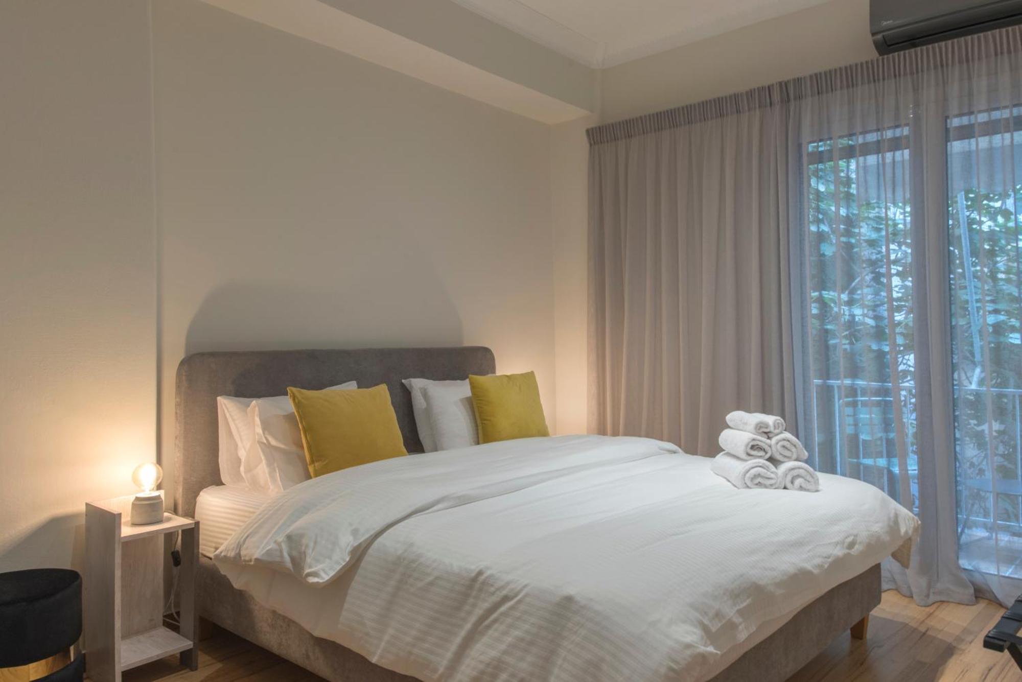 Modern Ilisian Apartment Атина Екстериор снимка