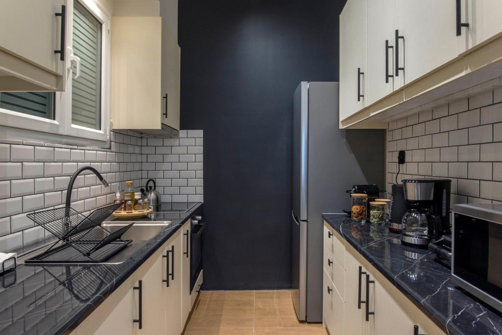 Modern Ilisian Apartment Атина Екстериор снимка
