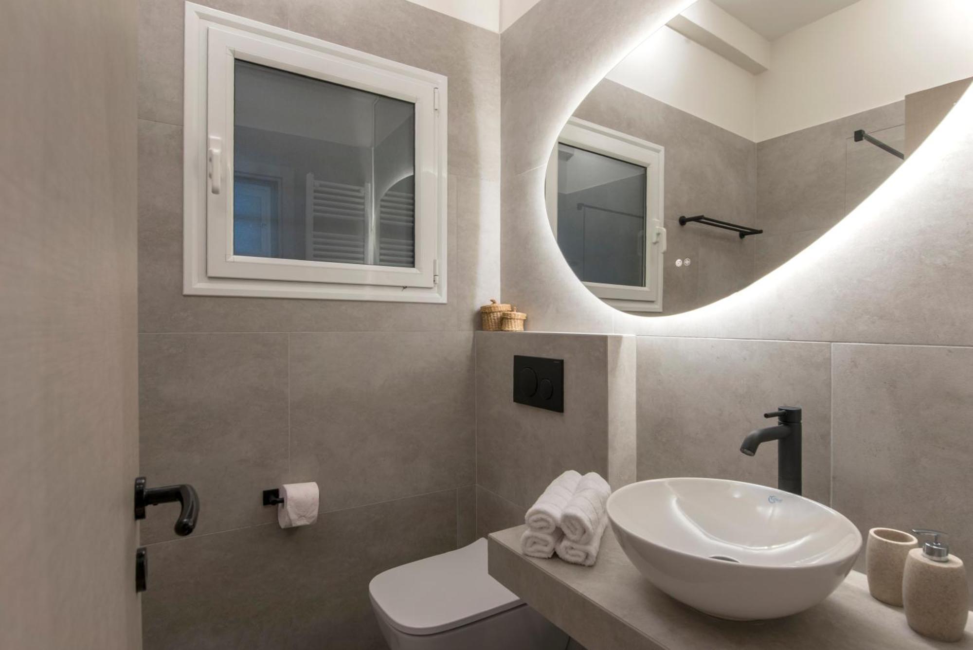 Modern Ilisian Apartment Атина Екстериор снимка
